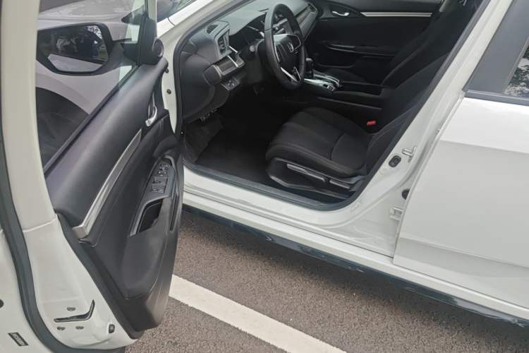 Used Honda Civic 2019 220TURBO CVT Dynamic Edition China VI Emission Standard Driver Seat