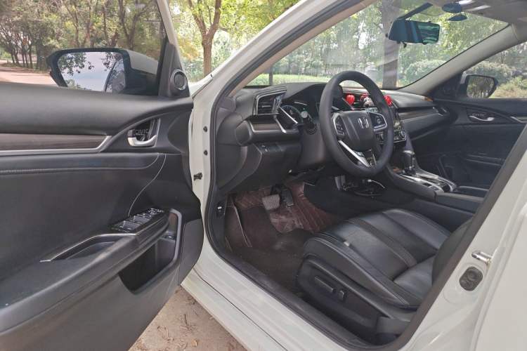 Used Honda Civic 2019 220TURBO CVT Power Edition China VI Emission Standard Driver Seat
