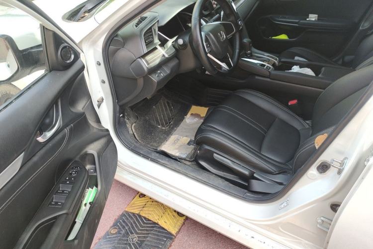 Used Honda Civic 2019 220TURBO CVT Dynamic Edition China VI Driver Seat