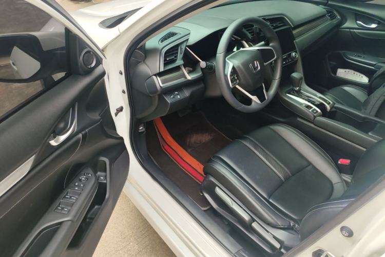 Used Honda Civic 2019 220TURBO CVT Dynamic Edition China VI Driver Seat