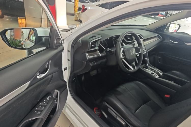 Used Honda Civic 2019 220TURBO CVT Dynamic Edition China VI Driver Seat