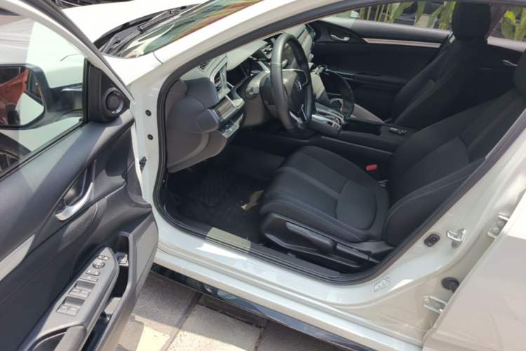 Used Honda Civic 2019 220TURBO CVT Dynamic Edition China VI Emission Standard Driver Seat