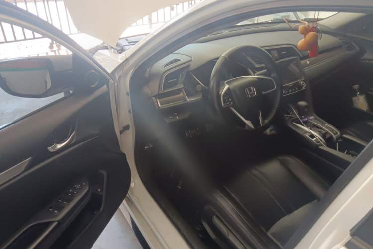 Used Honda Civic 2019 220TURBO CVT Dynamic Edition China VI Emission Standard Driver Seat