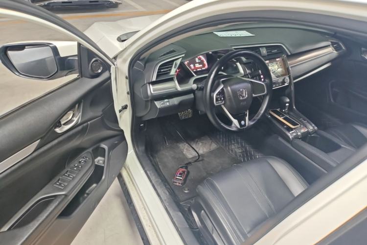 Used Honda Civic 2019 220TURBO CVT Dynamic Edition China VI Emission Standard Driver Seat