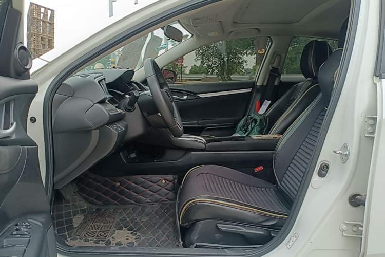 Used Honda Civic 2019 220TURBO CVT Dynamic Edition China VI Driver Seat