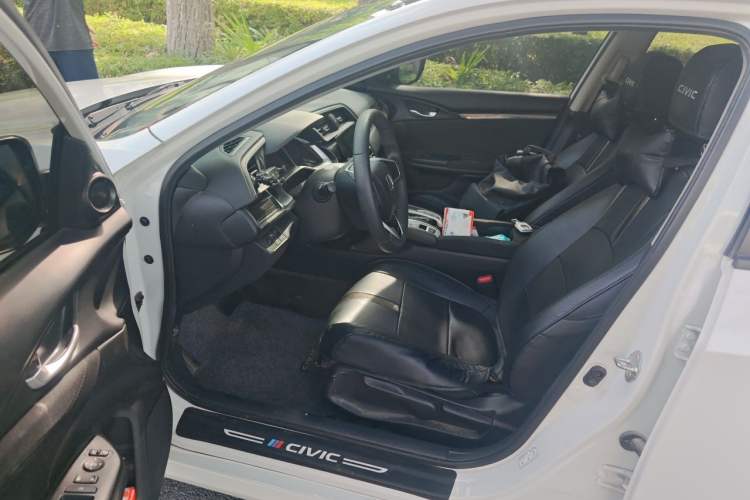 Used Honda Civic 2019 220TURBO CVT Dynamic Edition China VI Driver Seat