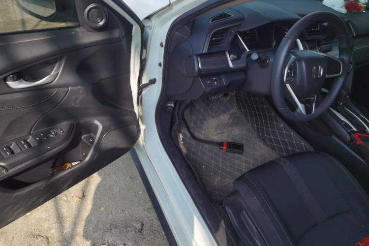 Used Honda Civic 2019 220TURBO CVT Dynamic Edition China VI Emission Standard Driver Seat