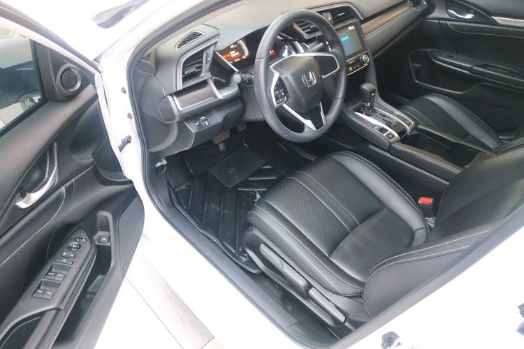 Used Honda Civic 2019 220TURBO CVT Dynamic Edition China V Driver Seat