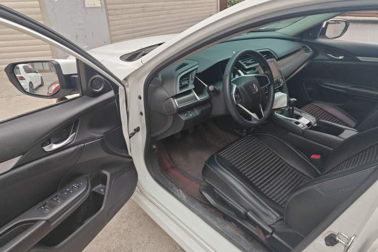 Used Honda Civic 2019 220TURBO Manual Jinkong Edition China VI Driver Seat