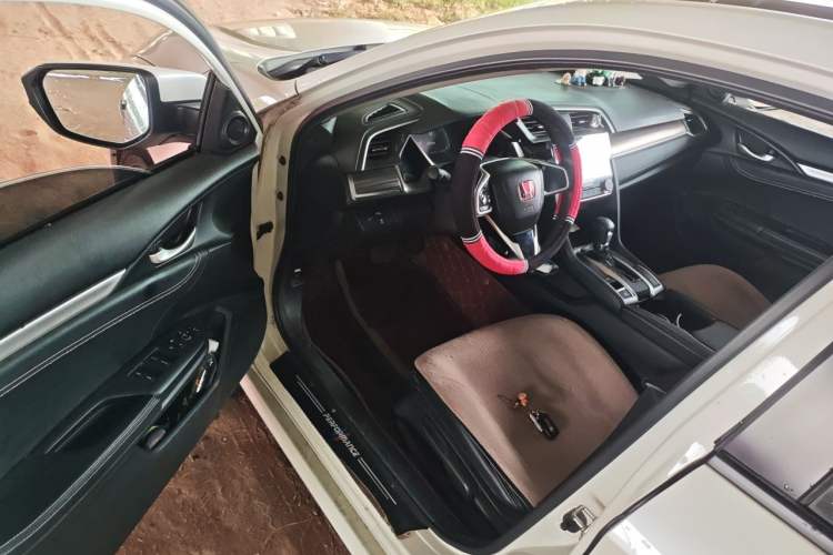 Used Honda Civic 2019 220TURBO CVT Dynamic Edition China VI Driver Seat