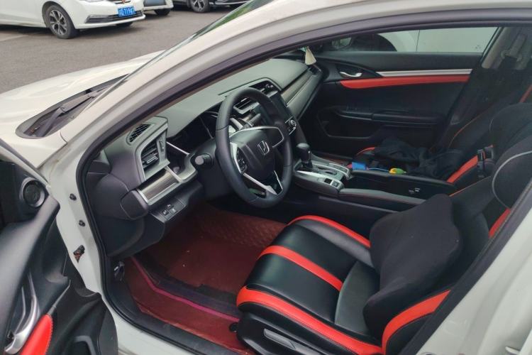 Used Honda Civic 2019 220TURBO CVT Dynamic Edition China VI Driver Seat