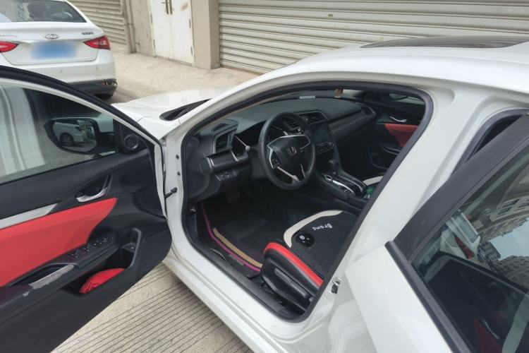 Used Honda Civic 2019 220TURBO CVT Dynamic Edition China VI Driver Seat