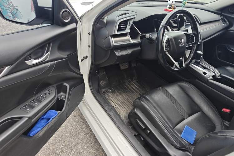 Used Honda Civic 2019 220TURBO CVT Power Edition China VI Emission Standard Driver Seat