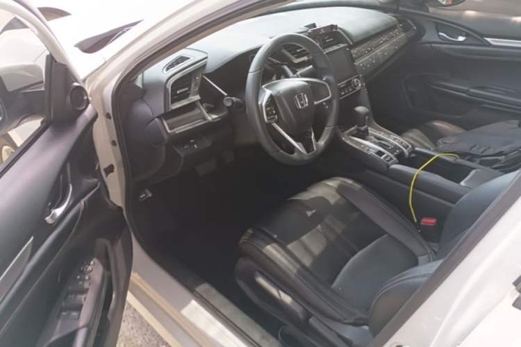 Used Honda Civic 2019 220TURBO CVT Dynamic Edition China VI Driver Seat