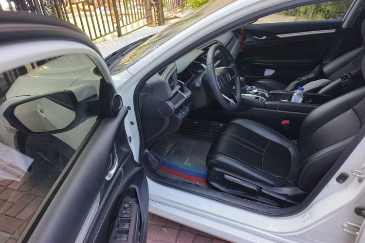 Used Honda Civic 2019 220TURBO CVT Dynamic Edition China V Driver Seat