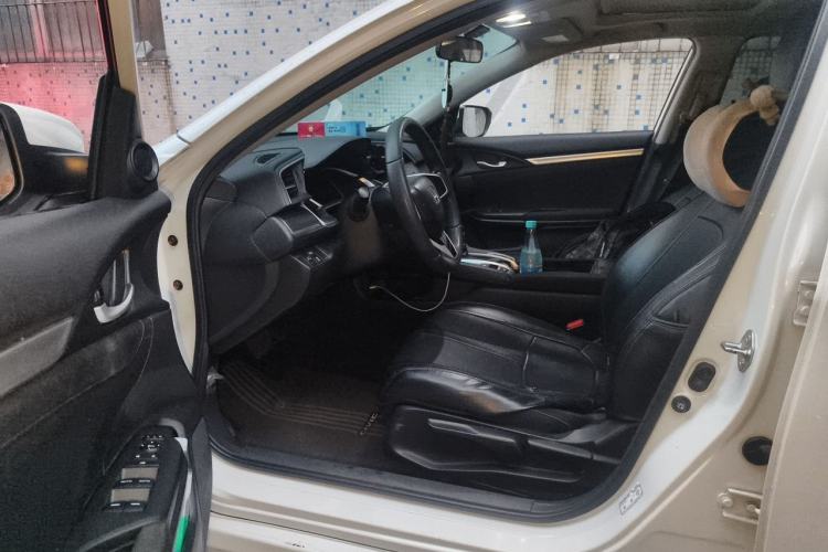 Used Honda Civic 2019 220TURBO CVT Dynamic Edition China VI Driver Seat