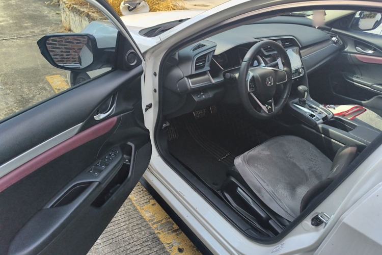 Used Honda Civic 2019 220TURBO CVT Dynamic Edition China V Emission Standard Driver Seat