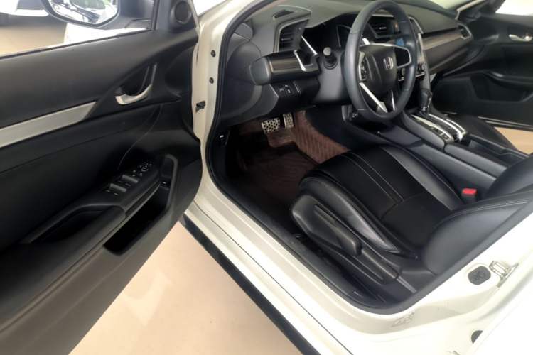 Used Honda Civic 2019 220TURBO CVT Dynamic Edition China VI Emission Standard Driver Seat