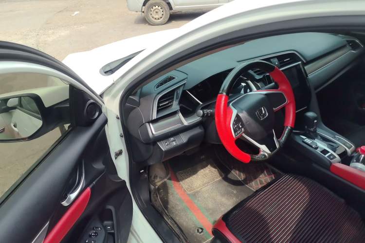 Used Honda Civic 2019 220TURBO CVT Dynamic Edition China VI Driver Seat