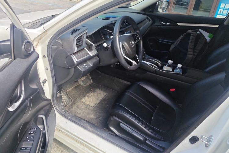Used Honda Civic 2019 220TURBO CVT Dynamic Edition China VI Driver Seat