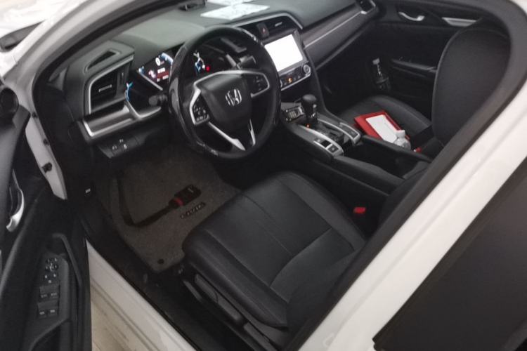 Used Honda Civic 2019 220TURBO CVT Dynamic Edition China VI Driver Seat