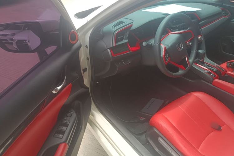 Used Honda Civic 2019 220TURBO CVT Dynamic Edition China VI Driver Seat