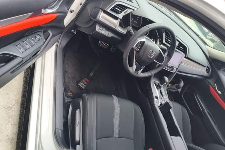 Used Honda Civic 2019 220TURBO CVT Dynamic Edition China VI Emission Standard Driver Seat