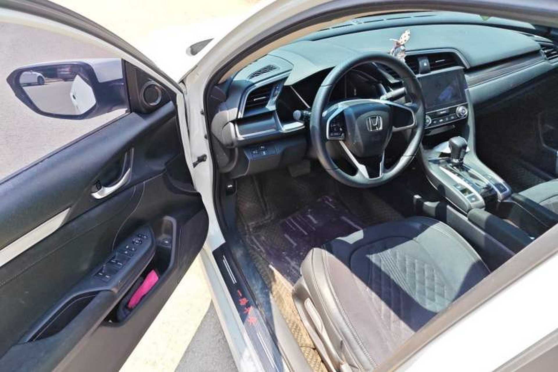 Used Honda Civic 2019 220TURBO CVT Dynamic Edition China VI Driver Seat