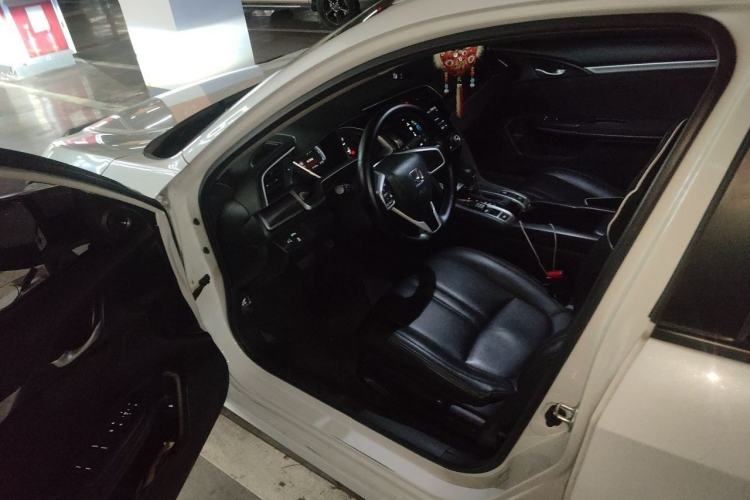 Used Honda Civic 2019 220TURBO CVT Dynamic Edition China VI Driver Seat