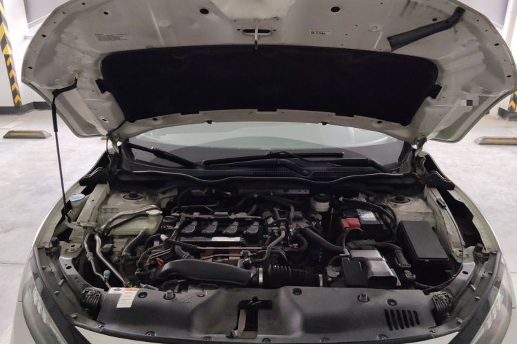 Used Honda Civic 2019 220TURBO CVT Power Edition China V Engine Bay