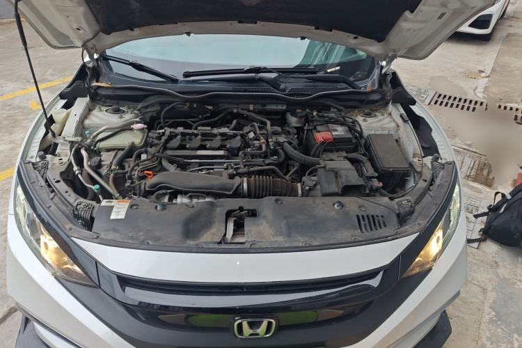 Used Honda Civic 2019 220TURBO CVT Dynamic Edition China VI Engine Bay