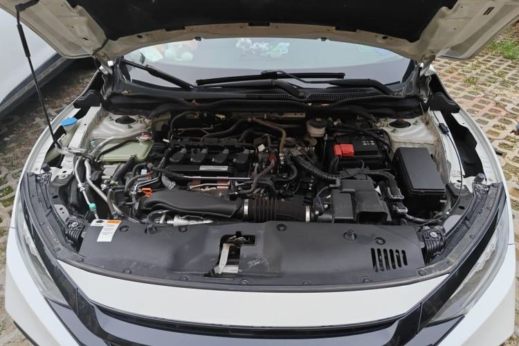 Used Honda Civic 2019 220TURBO CVT Ignition Edition China V Emission Standard Engine Bay