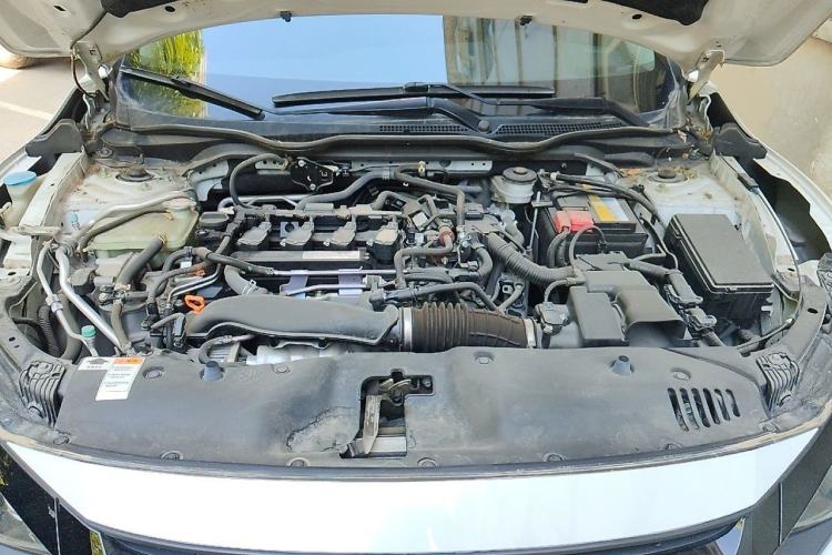 Used Honda Civic 2019 220TURBO Manual Jinkong Edition China VI Engine Bay