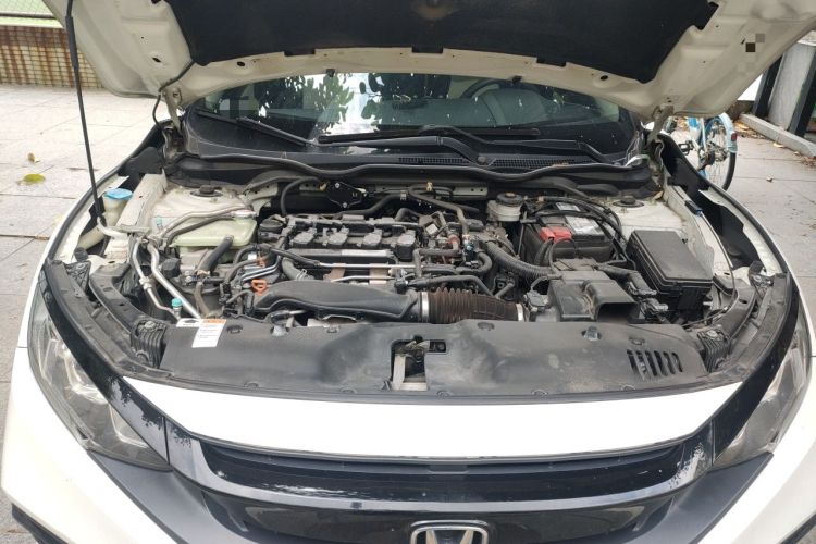 Used Honda Civic 2019 220TURBO CVT Dynamic Edition China VI Engine Bay
