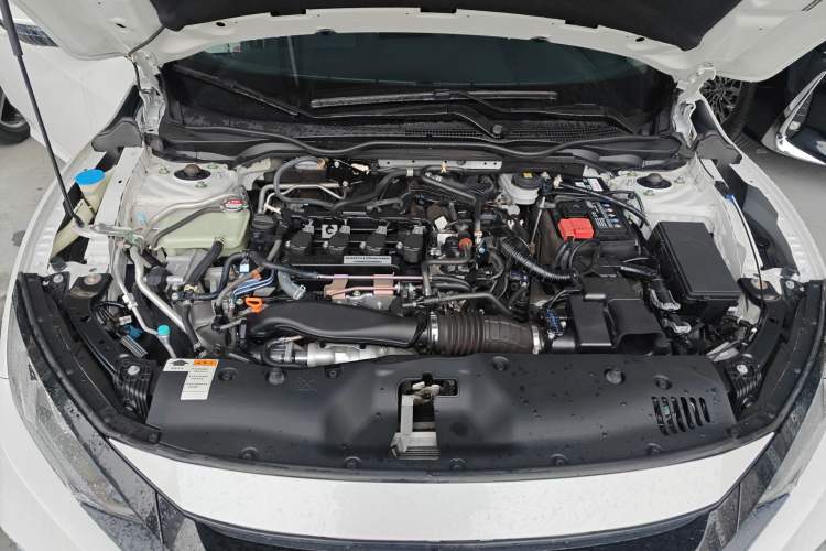 Used Honda Civic 2019 220TURBO CVT Dynamic Edition China VI Engine Bay