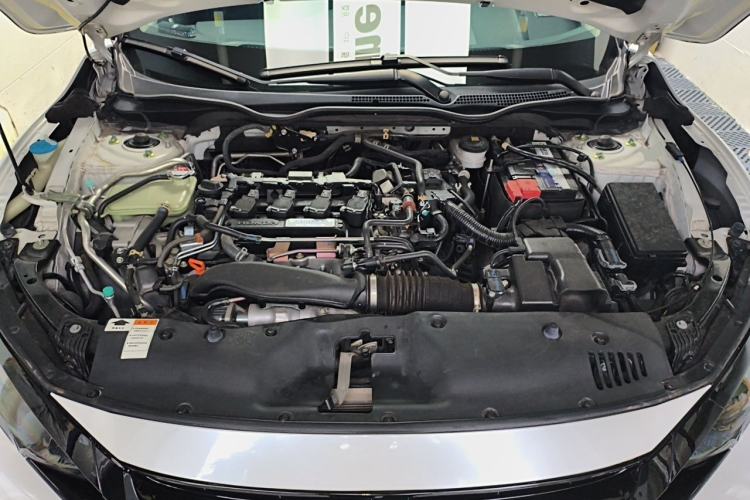 Used Honda Civic 2019 220TURBO CVT Dynamic Edition China VI Engine Bay
