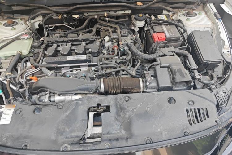 Used Honda Civic 2019 220TURBO CVT Power Edition China VI Emission Standard Engine Bay