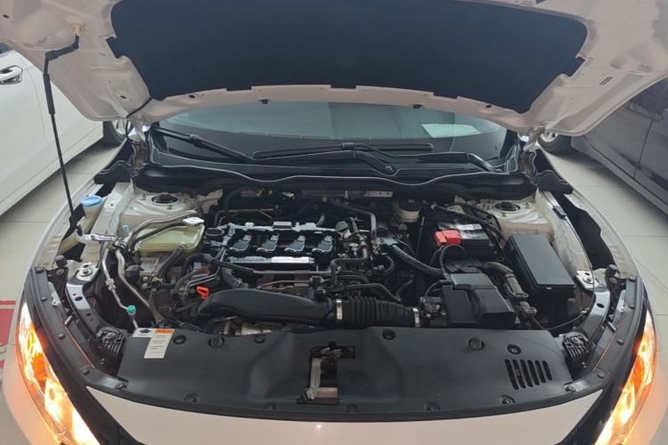 Used Honda Civic 2019 220TURBO CVT Dynamic Edition China VI Emission Standard Engine Bay