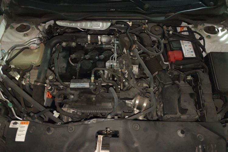 Used Honda Civic 2019 180TURBO CVT Shangdong Edition China VI Engine Bay