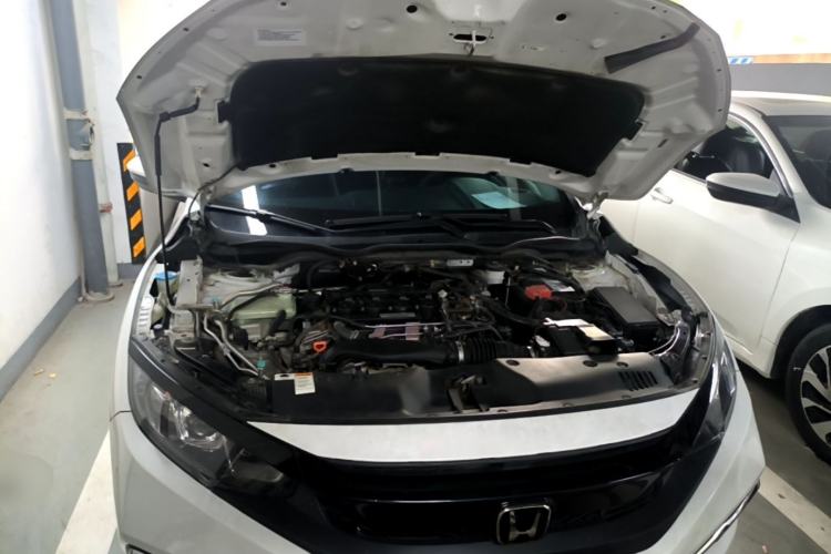 Used Honda Civic 2019 220TURBO Manual Jinkong Edition China VI Engine Bay