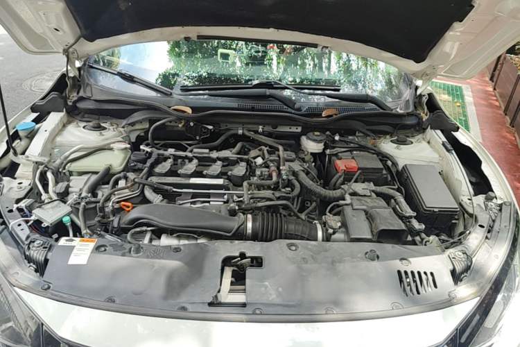 Used Honda Civic 2019 220TURBO CVT Dynamic Edition China VI Emission Standard Engine Bay