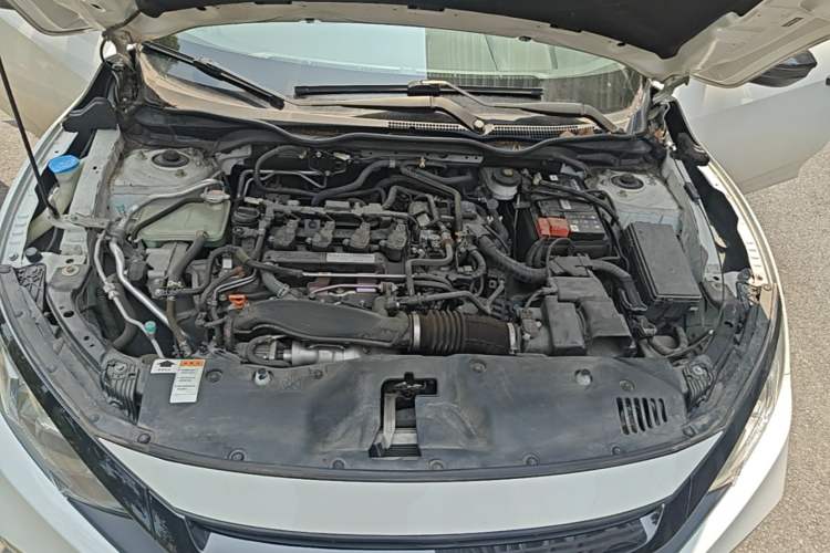 Used Honda Civic 2019 220TURBO CVT Dynamic Edition China VI Engine Bay