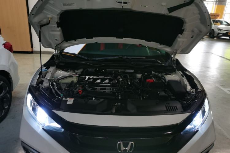 Used Honda Civic 2019 220TURBO CVT Dynamic Edition China VI Engine Bay