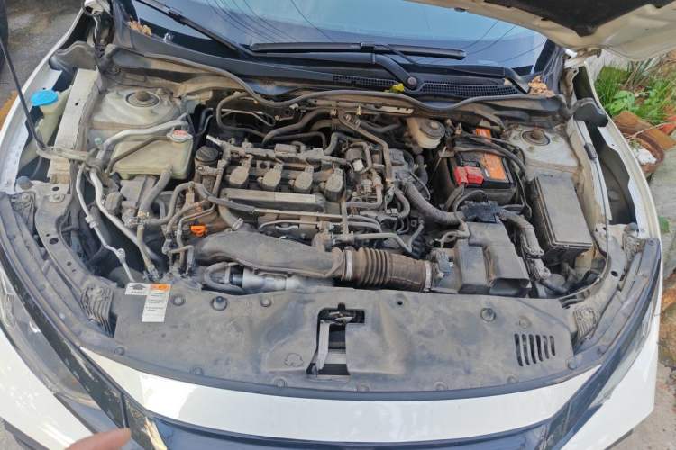 Used Honda Civic 2019 220TURBO CVT Dynamic Edition China VI Engine Bay