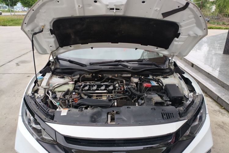 Used Honda Civic 2019 220TURBO CVT Dynamic Edition China VI Engine Bay