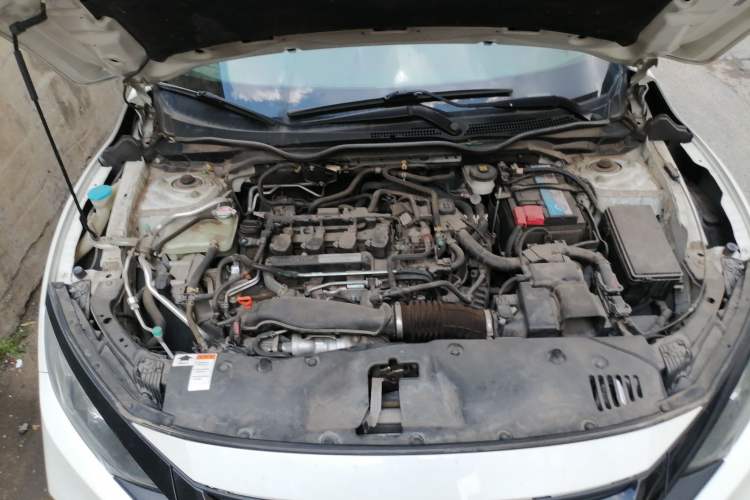 Used Honda Civic 2019 220TURBO Manual Jinkong Edition China VI Engine Bay