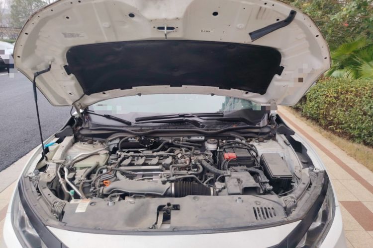 Used Honda Civic 2019 220TURBO CVT Dynamic Edition China VI Engine Bay