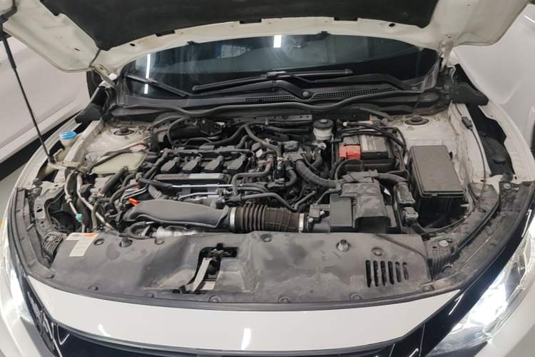 Used Honda Civic 2019 220TURBO CVT Dynamic Edition China VI Engine Bay