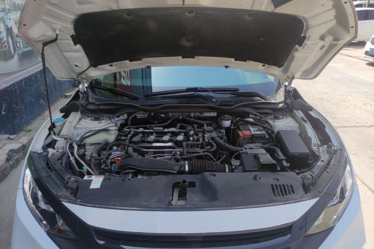 Used Honda Civic 2019 220TURBO CVT Dynamic Edition China VI Engine Bay