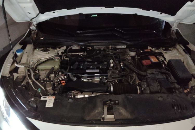 Used Honda Civic 2019 220TURBO CVT Dynamic Edition China VI Engine Bay